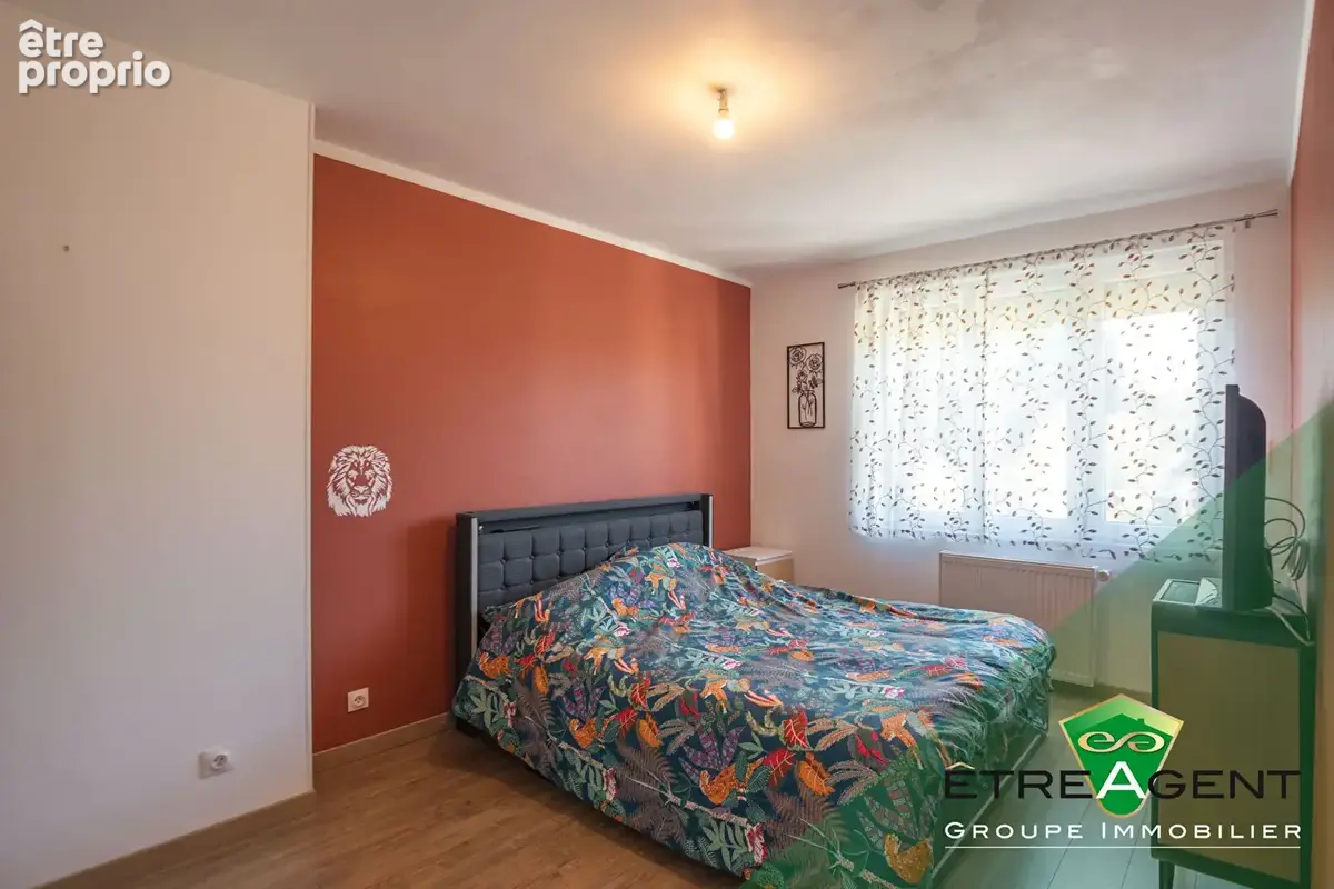 Maison CHATEAUNEUF-EN-THYMERAIS - 115 m² - 5 chambres - photo 6