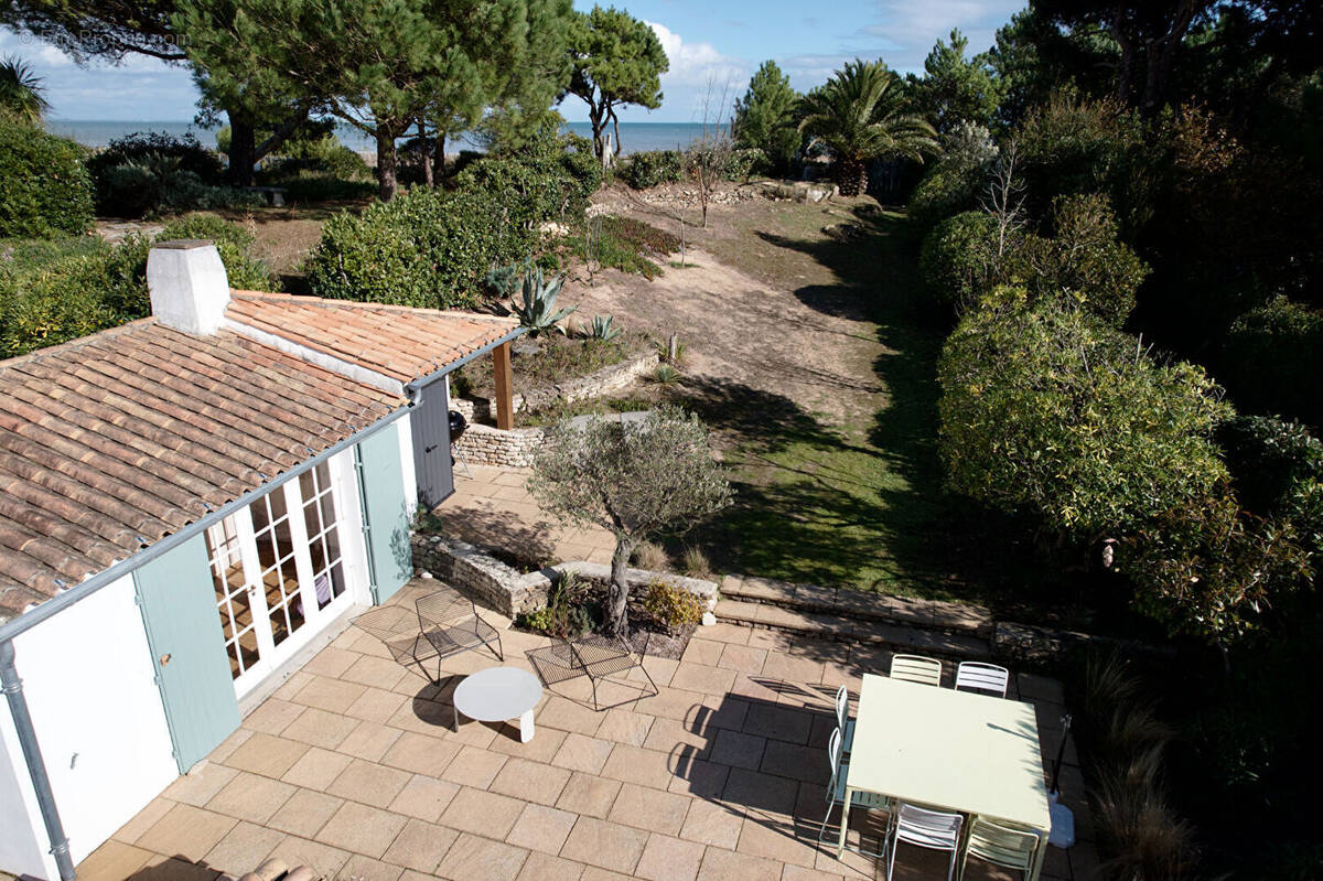 Maison à LES PORTES-EN-RE