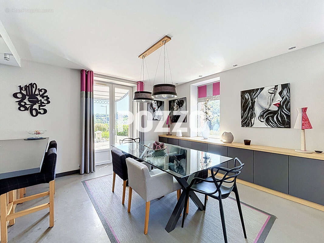 A vendre maison de 6 pieces (175 m2) a vire-normandie (14) - photo 7