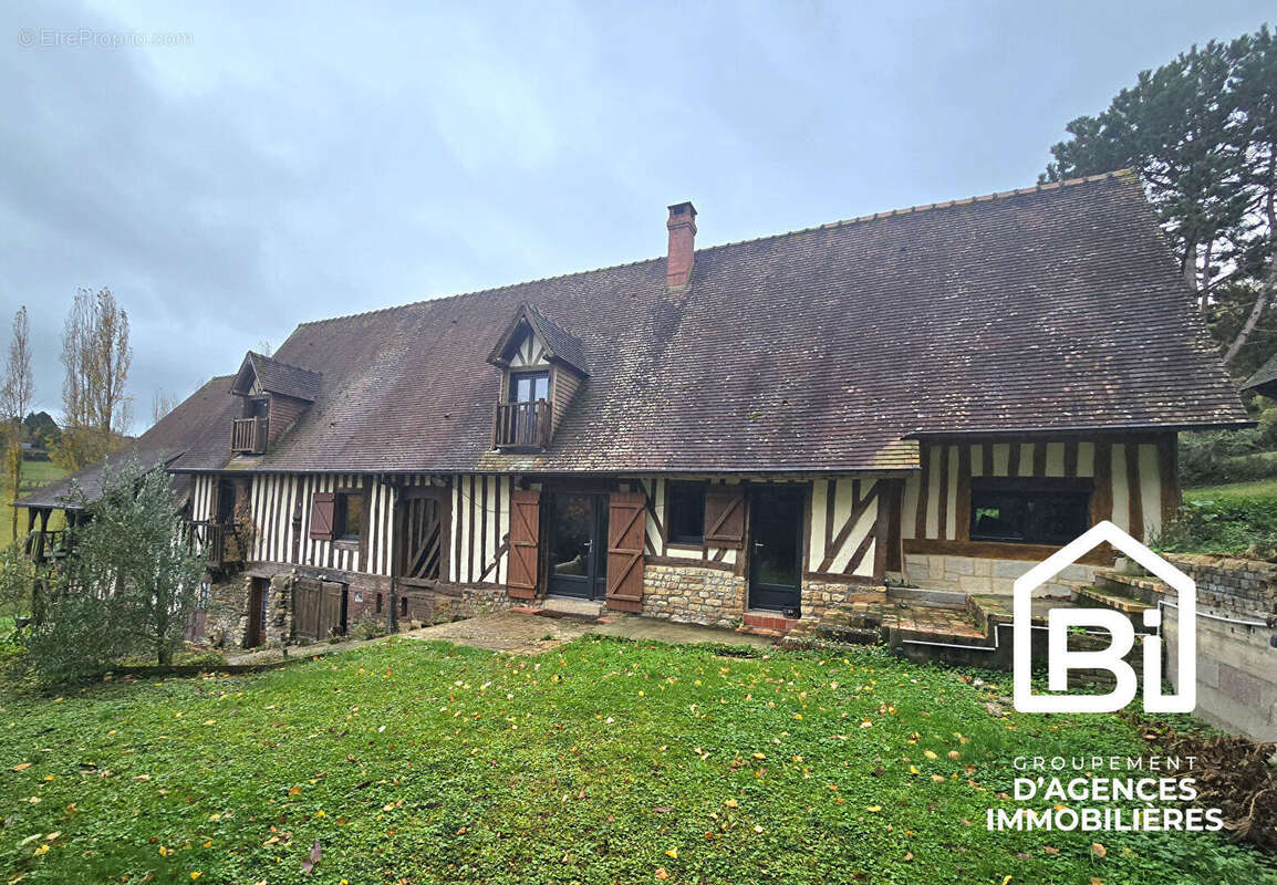 Maison à GUERQUESALLES