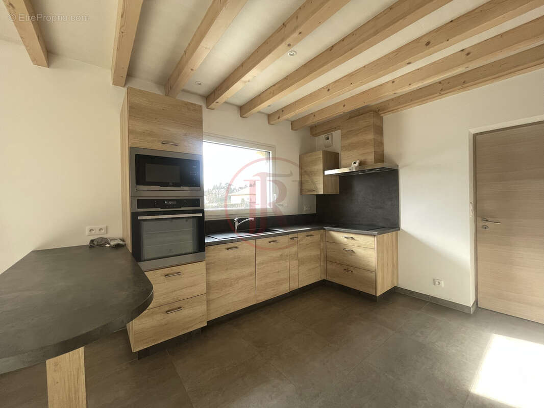 Maison à MONTFAUCON