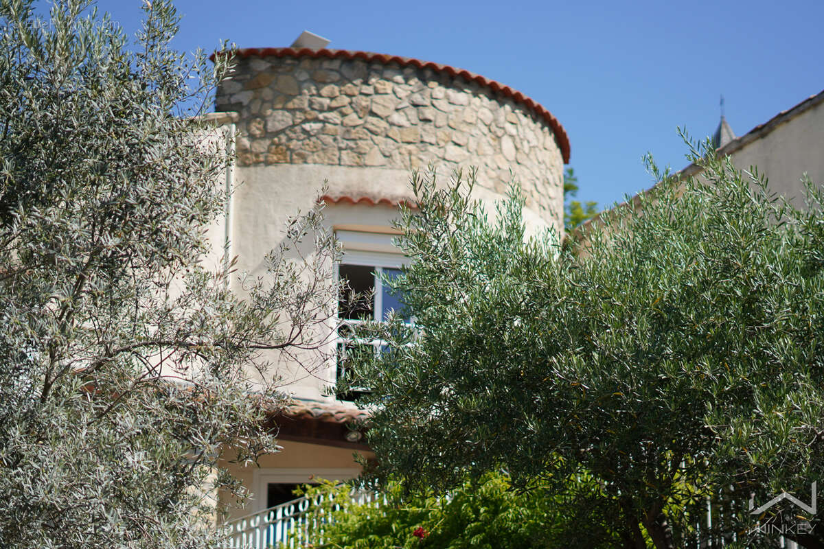 Maison à LA GARDE-ADHEMAR