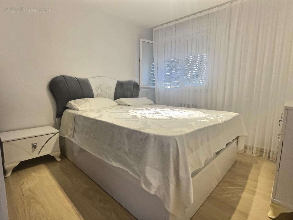 Appartement à MARSEILLE-15E
