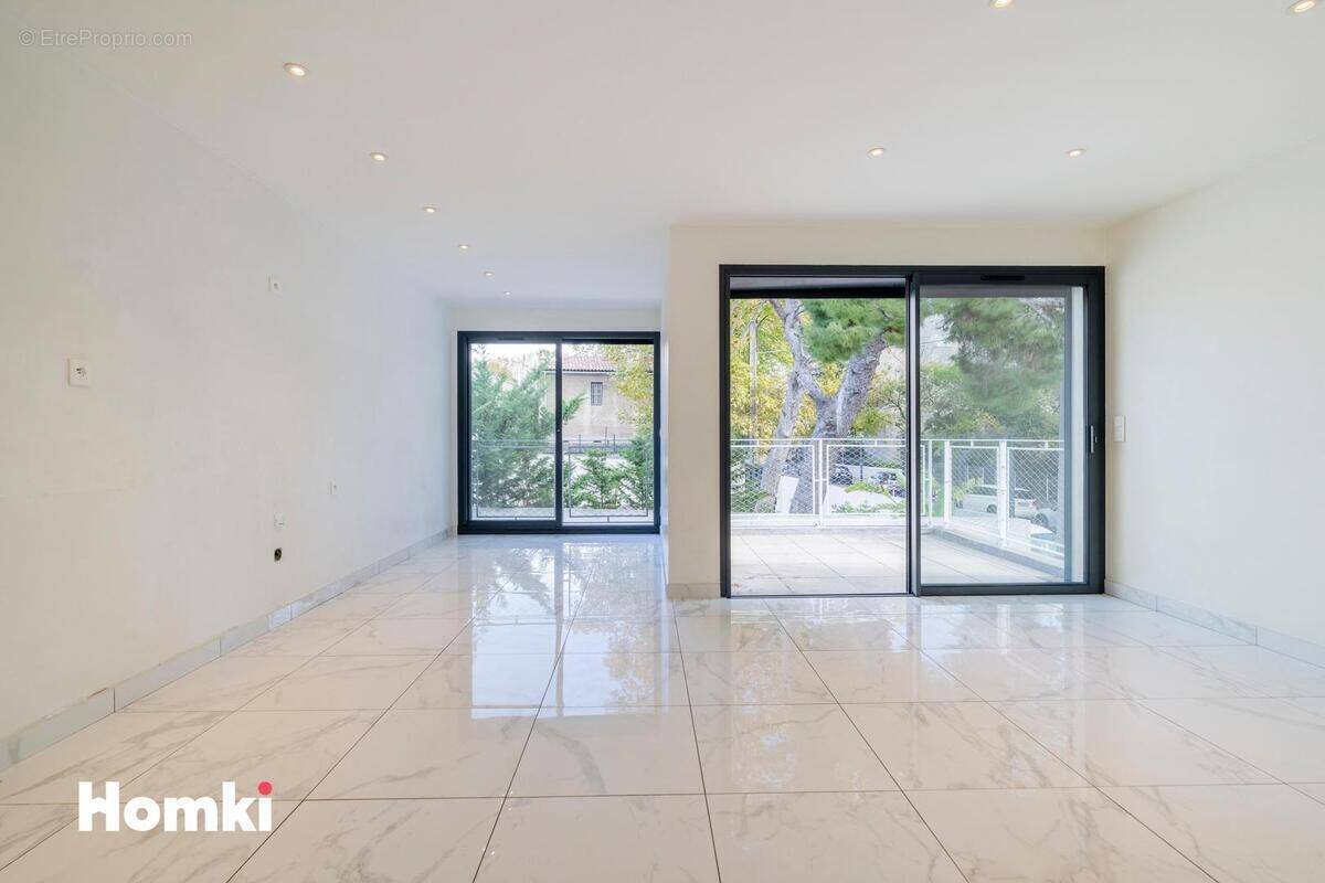 Appartement à MARSEILLE-8E