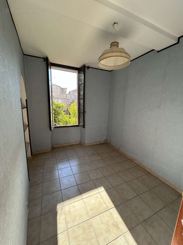 Appartement à CUERS