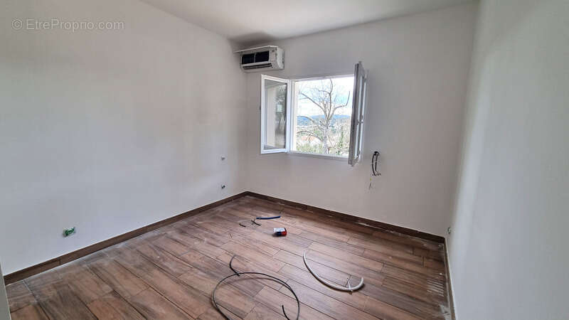 Maison à SAINT-PRIVAT-DES-VIEUX