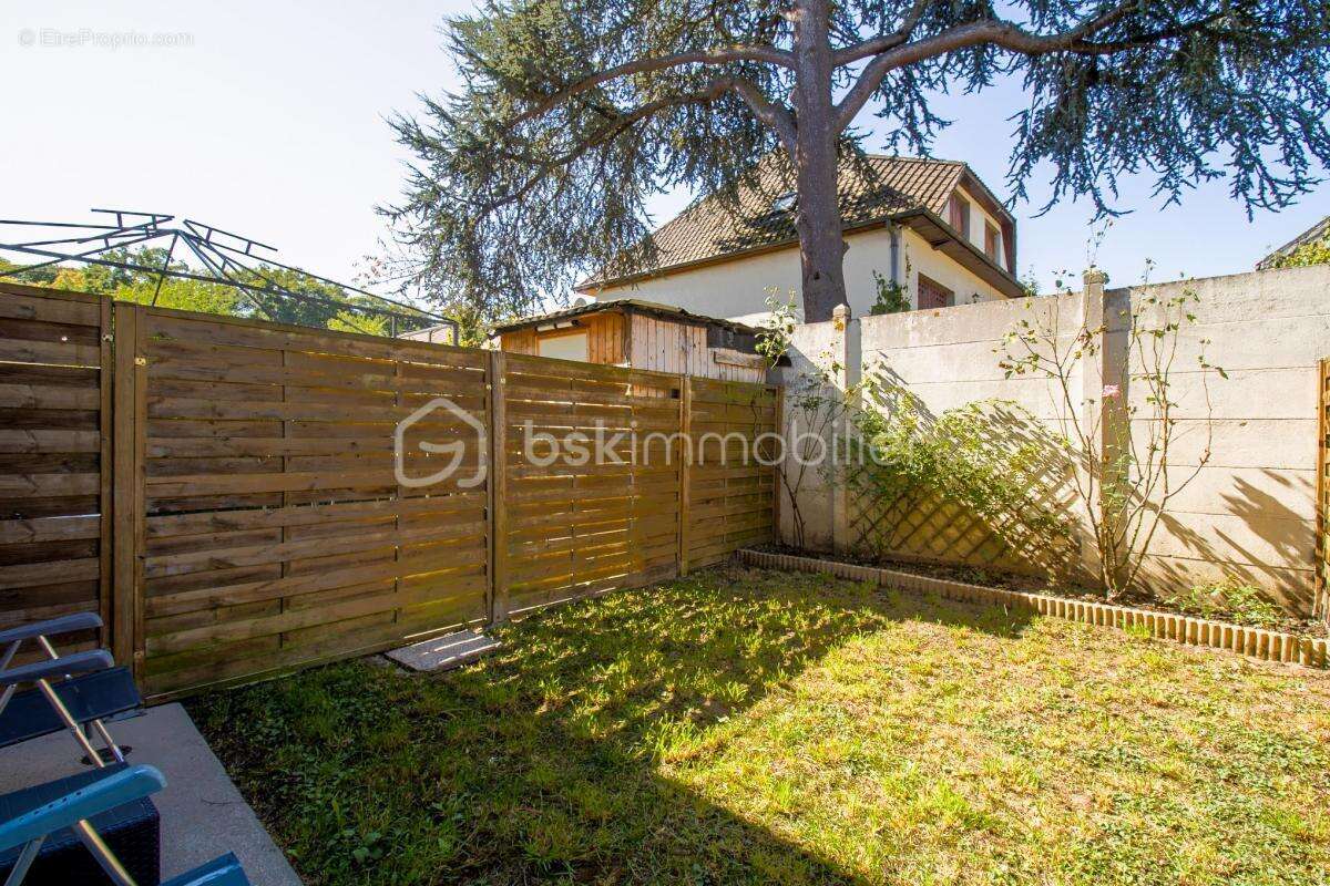 Maison à FLEURY-MEROGIS