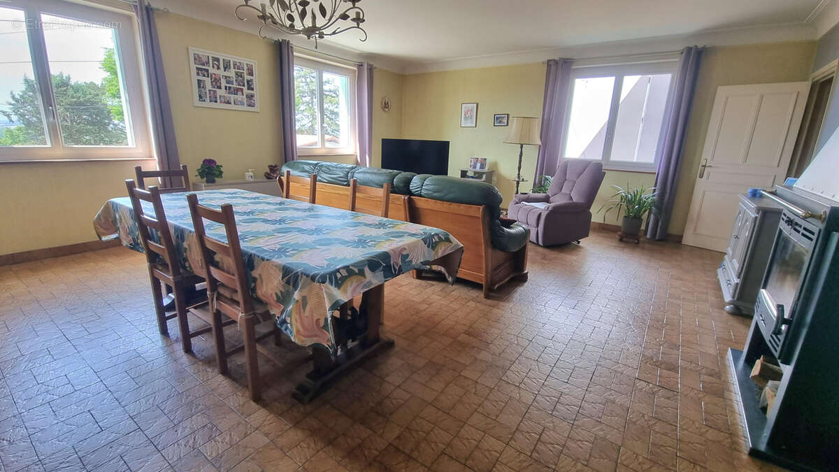 Maison à RILLIEUX-LA-PAPE