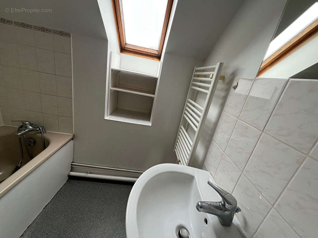 Appartement à EPERNON