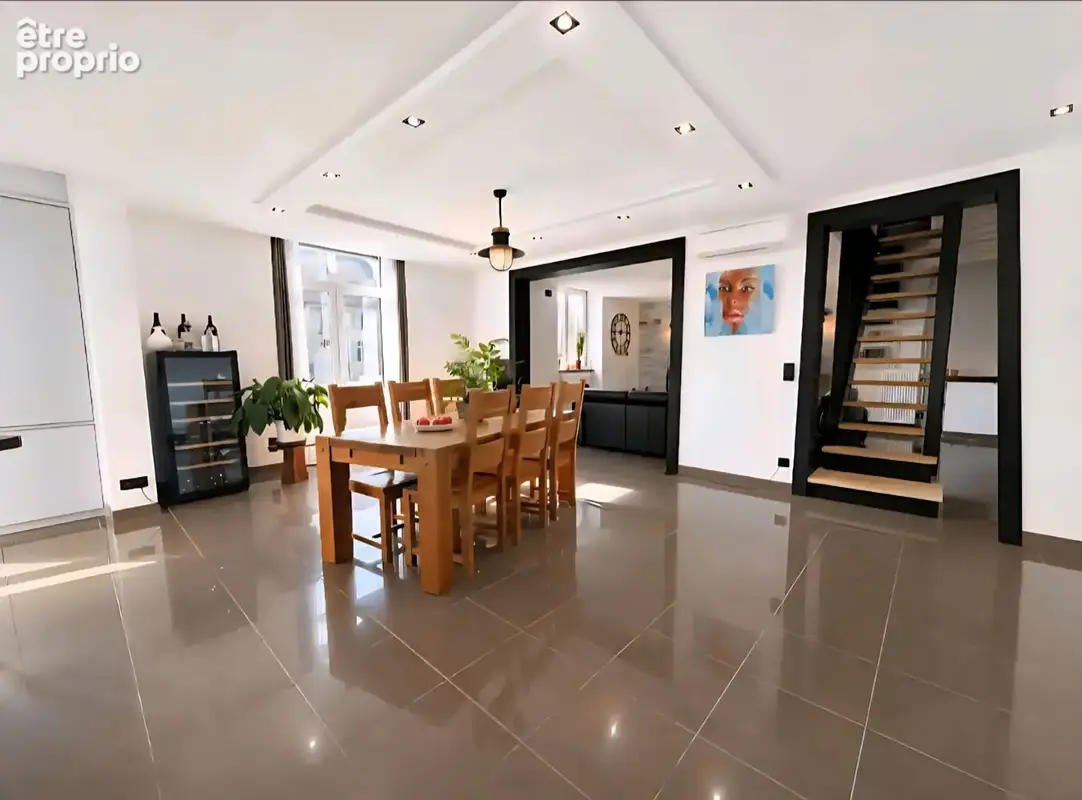 Appartement centre ville Dole 200m² 4 chambres, Atelier, balcon proche gare - photo 2