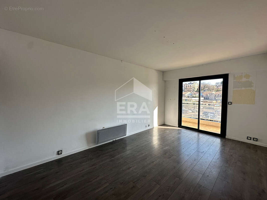 Appartement à VENCE