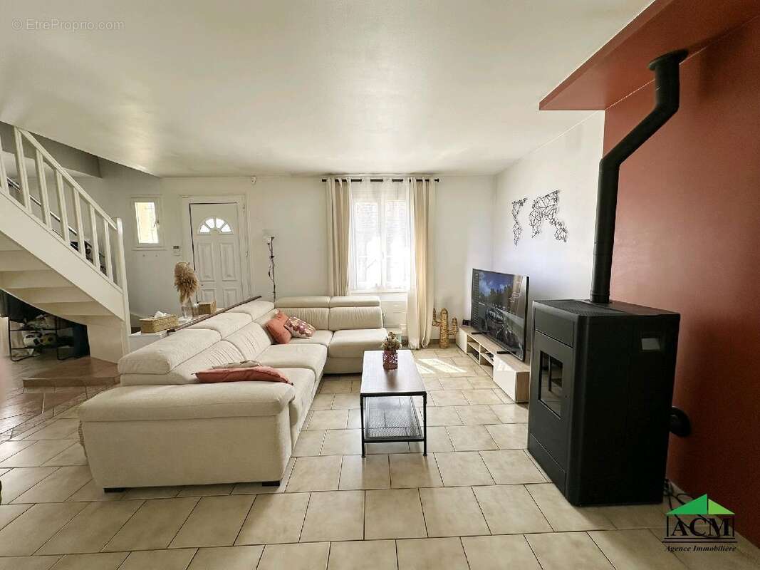 Maison à MERY-SUR-OISE