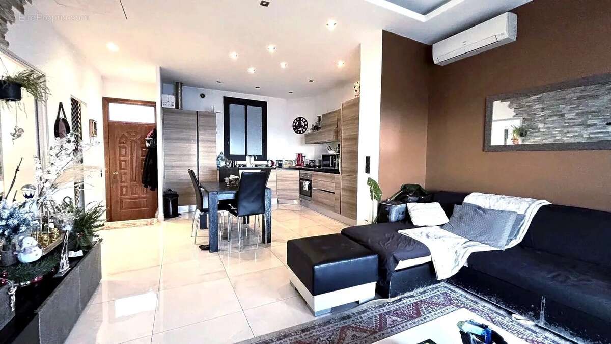 Appartement à BEAUSOLEIL