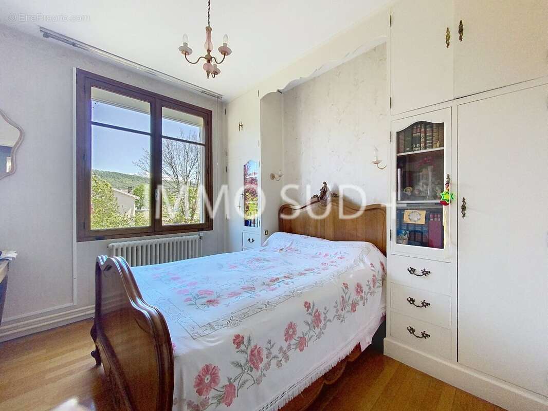 Maison à LE PONT-DE-CLAIX