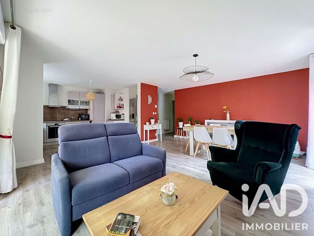 Appartement 89 m² à Quintal  - photo 8