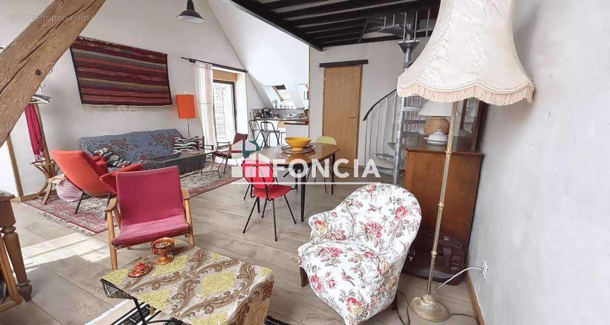 Maison de caractère en pierre avec jardin clos, studio indépendant et dépendances : un lieu de vie authentique aux multiples pos - photo 13