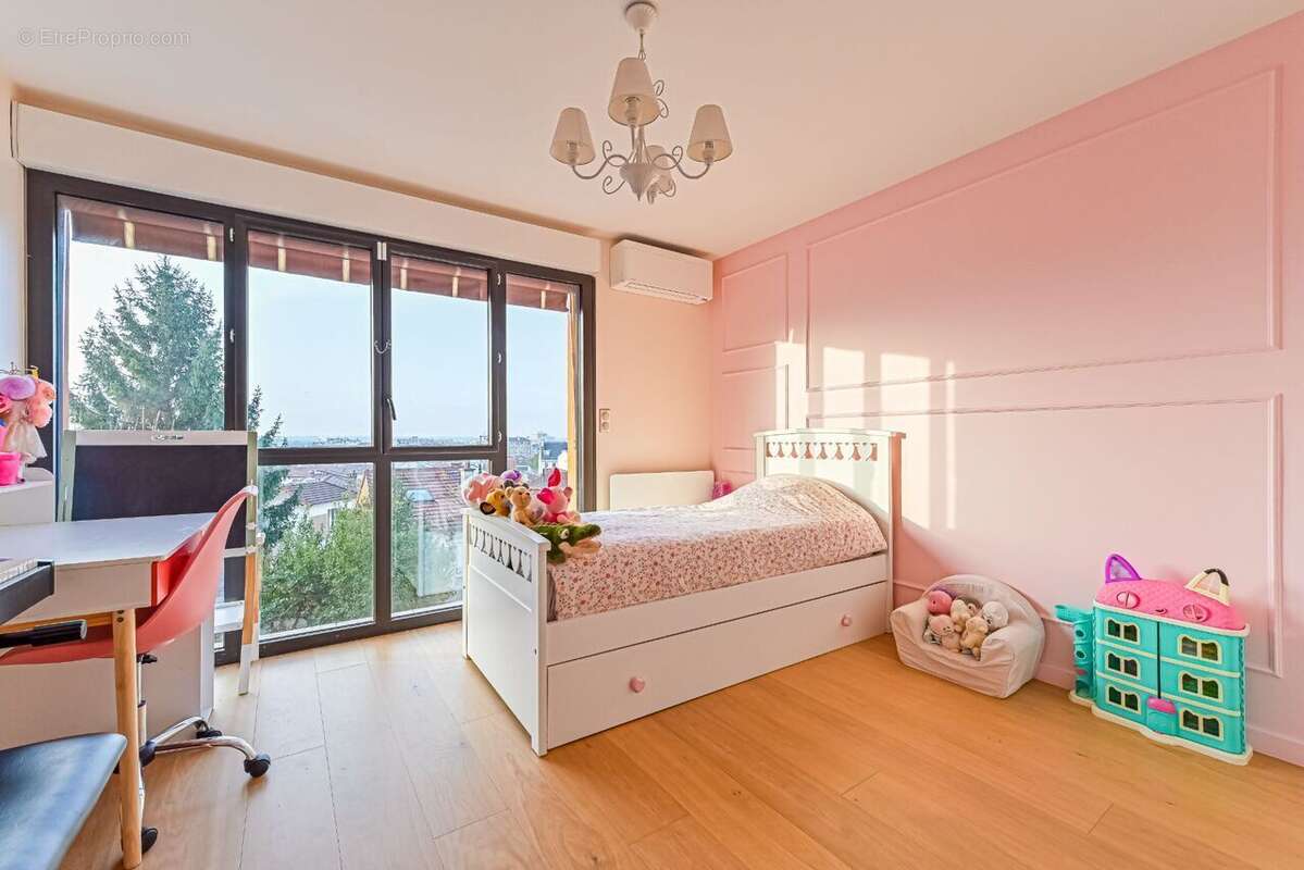 Maison à FONTENAY-SOUS-BOIS