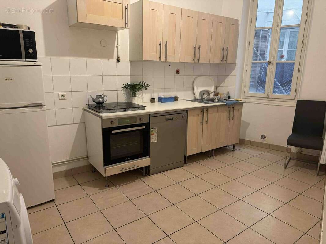 Appartement à MARSEILLE-2E
