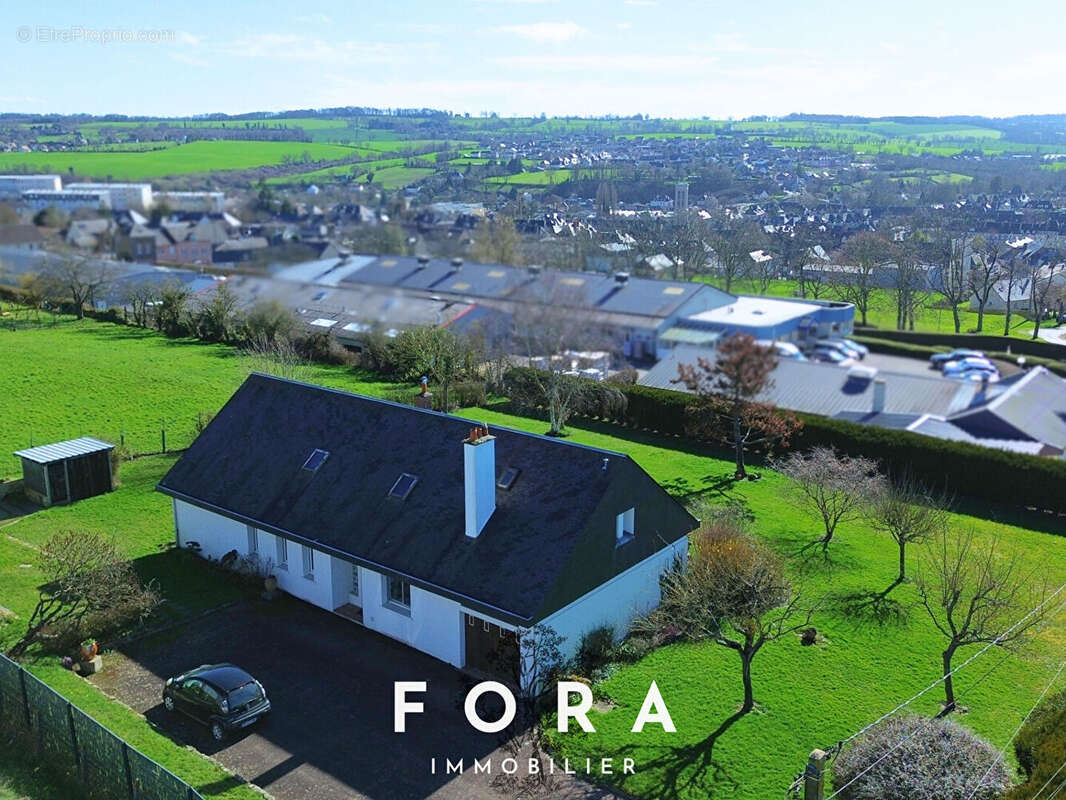 Maison à CONDE-SUR-NOIREAU