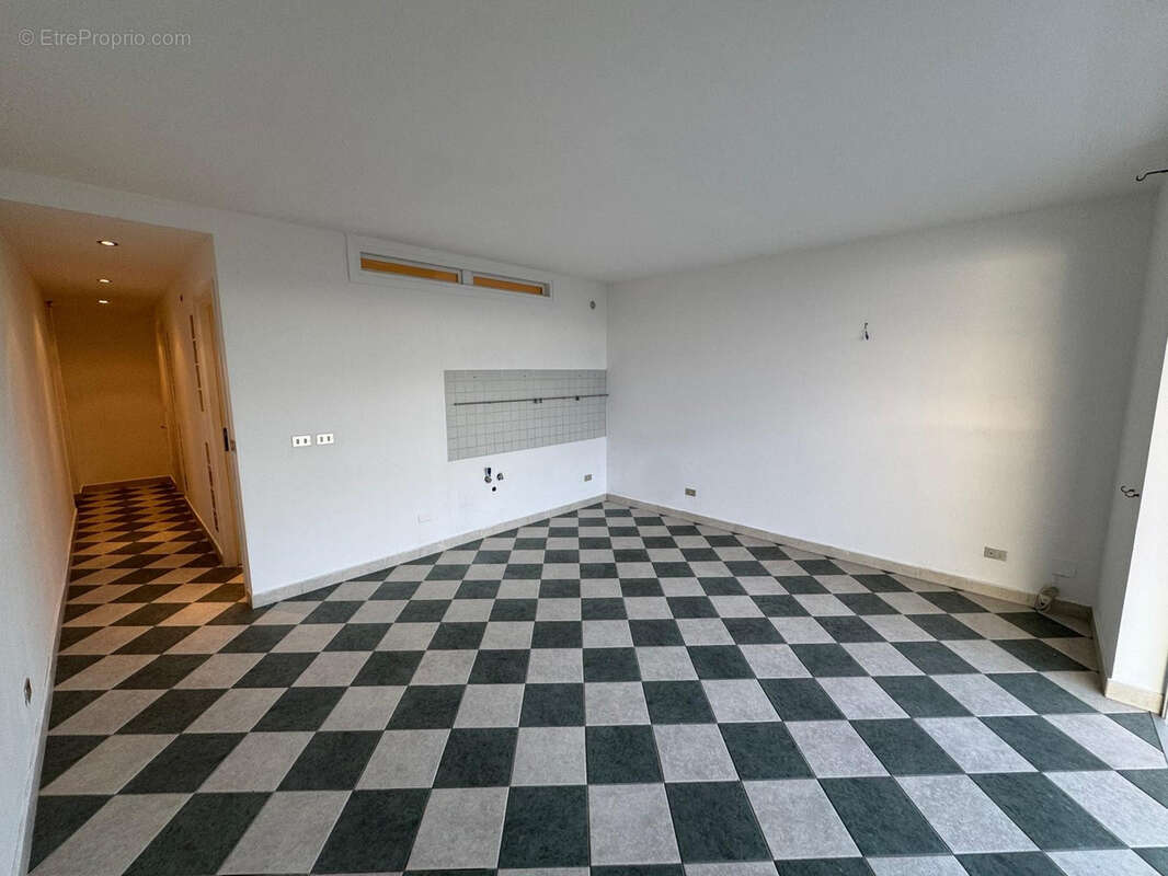 Appartement à ROQUEBRUNE-CAP-MARTIN