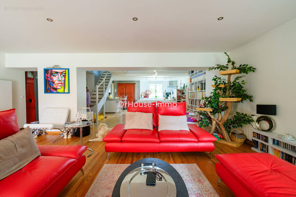 Maison à FEUCHEROLLES