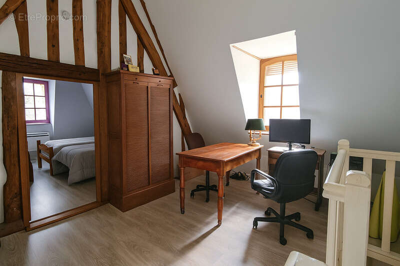 Maison à LE BEC-HELLOUIN