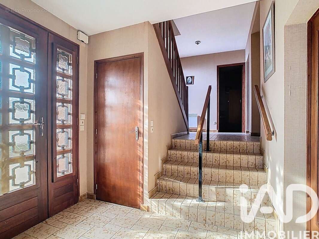 Maison 178 m² à Clamanges  - photo 7