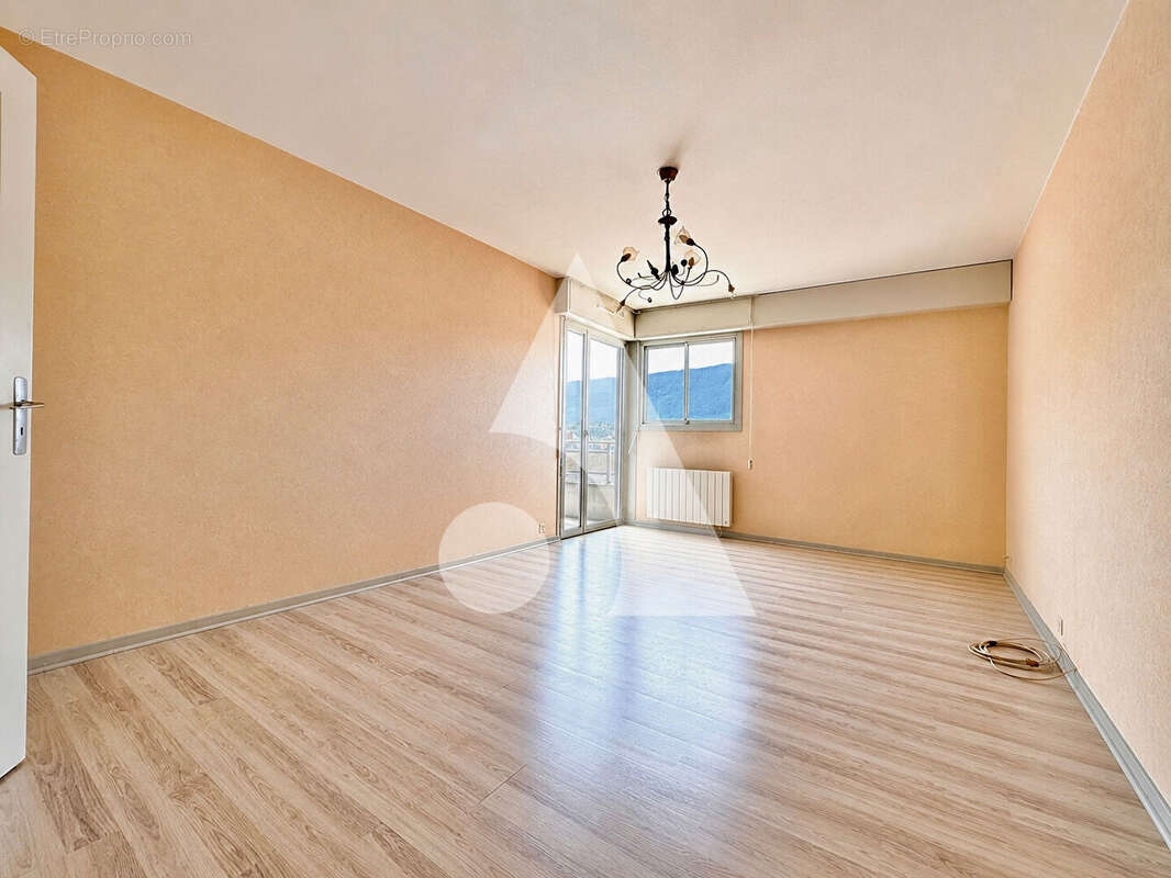 Appartement à AIX-LES-BAINS