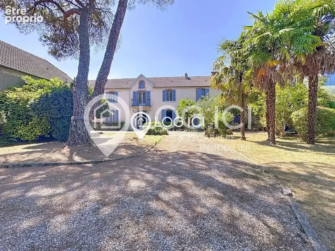 Propriété d'exception avec maison et dépendances - photo 1