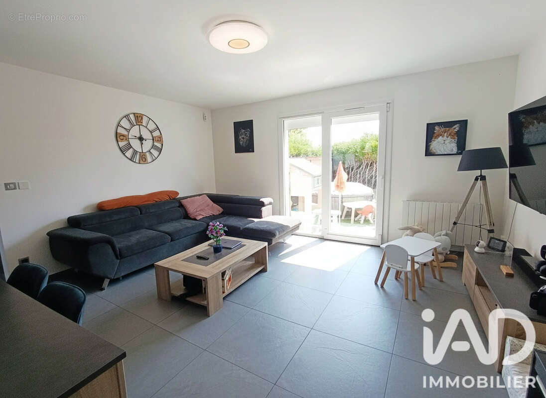 Maison 88 m² à Oiry  - photo 3