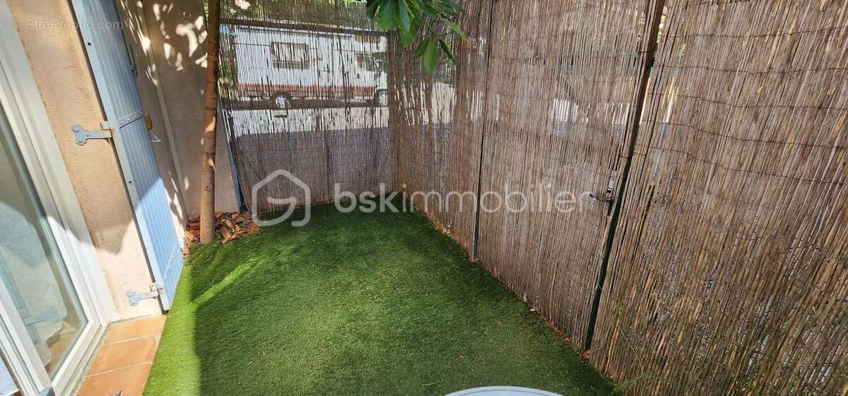 Appartement à LA LONDE-LES-MAURES