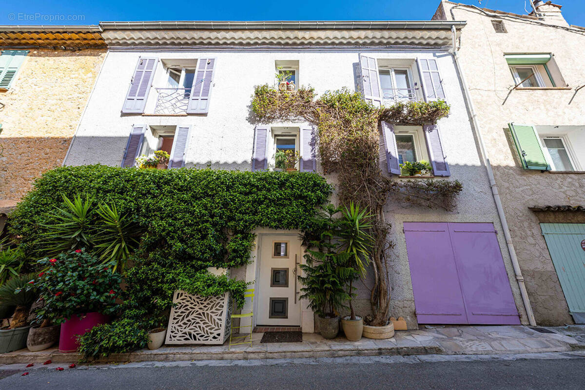 Maison à MOUANS-SARTOUX