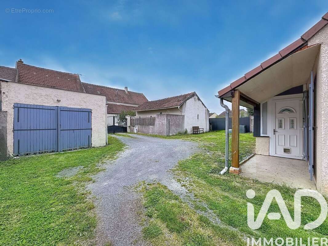 Maison 93 m² à Villeroy  - photo 5