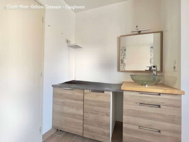 Maison à SAINT-BONNET-PRES-RIOM