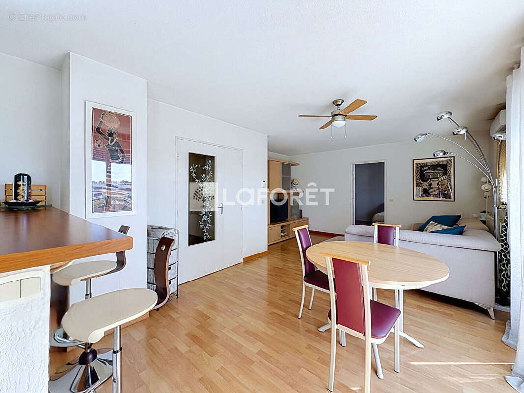 Appartement Montpellier Millénaire 4 pièces Duplex 94 m2 et 2 places de parking en sous sol - photo 2