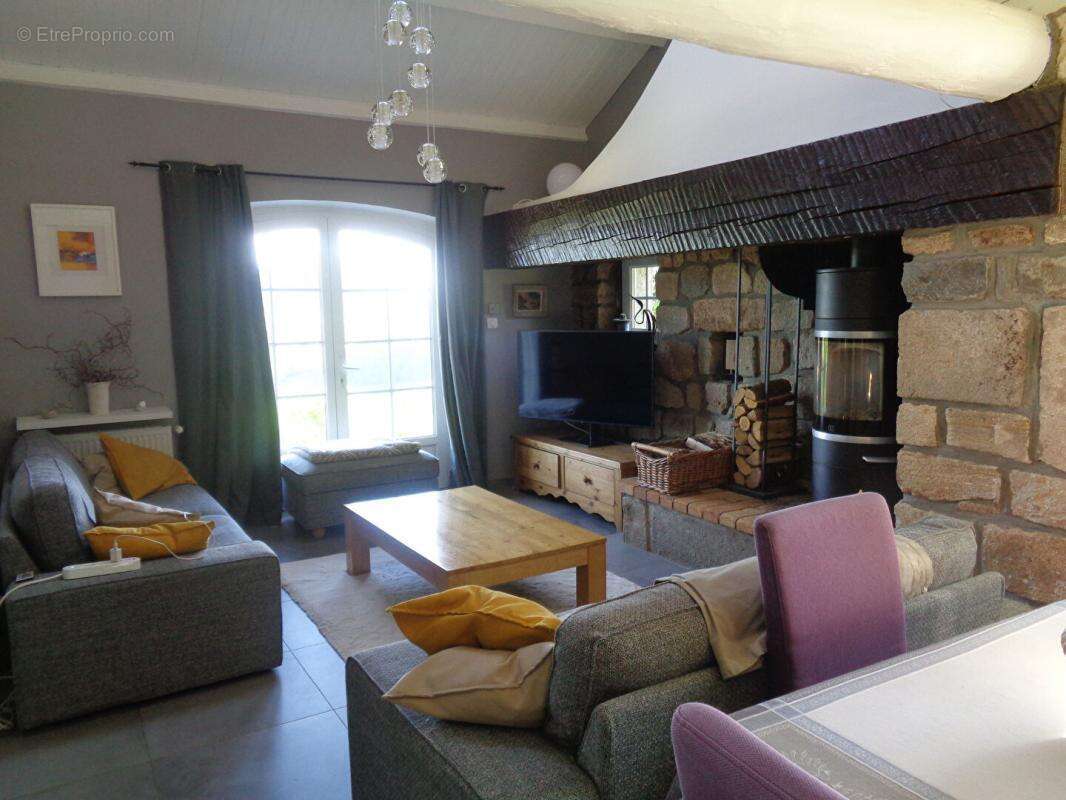 Maison à LE PERTUIS