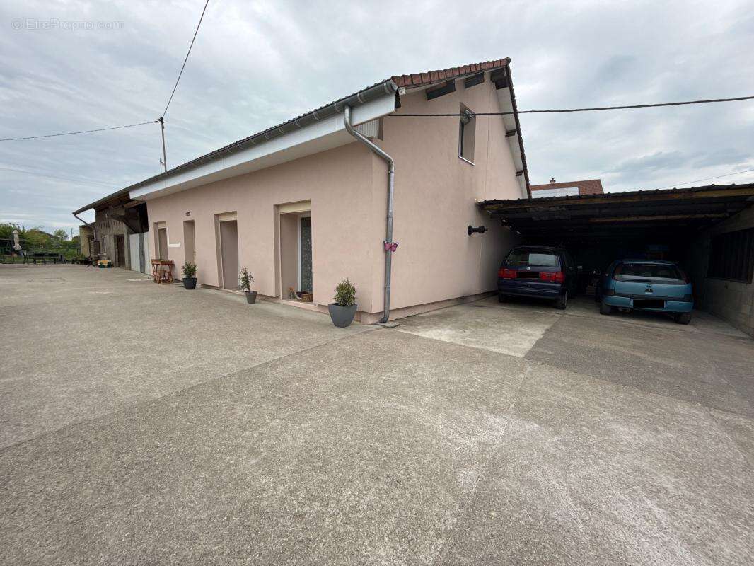 Maison à ATHEE