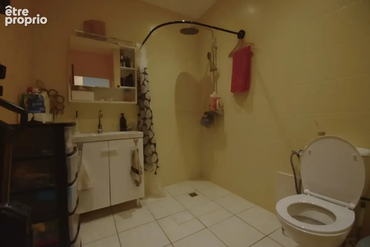 Appartement plain-pied avec extérieur LE CHAMBON SUR LIGNON (43) - photo 12