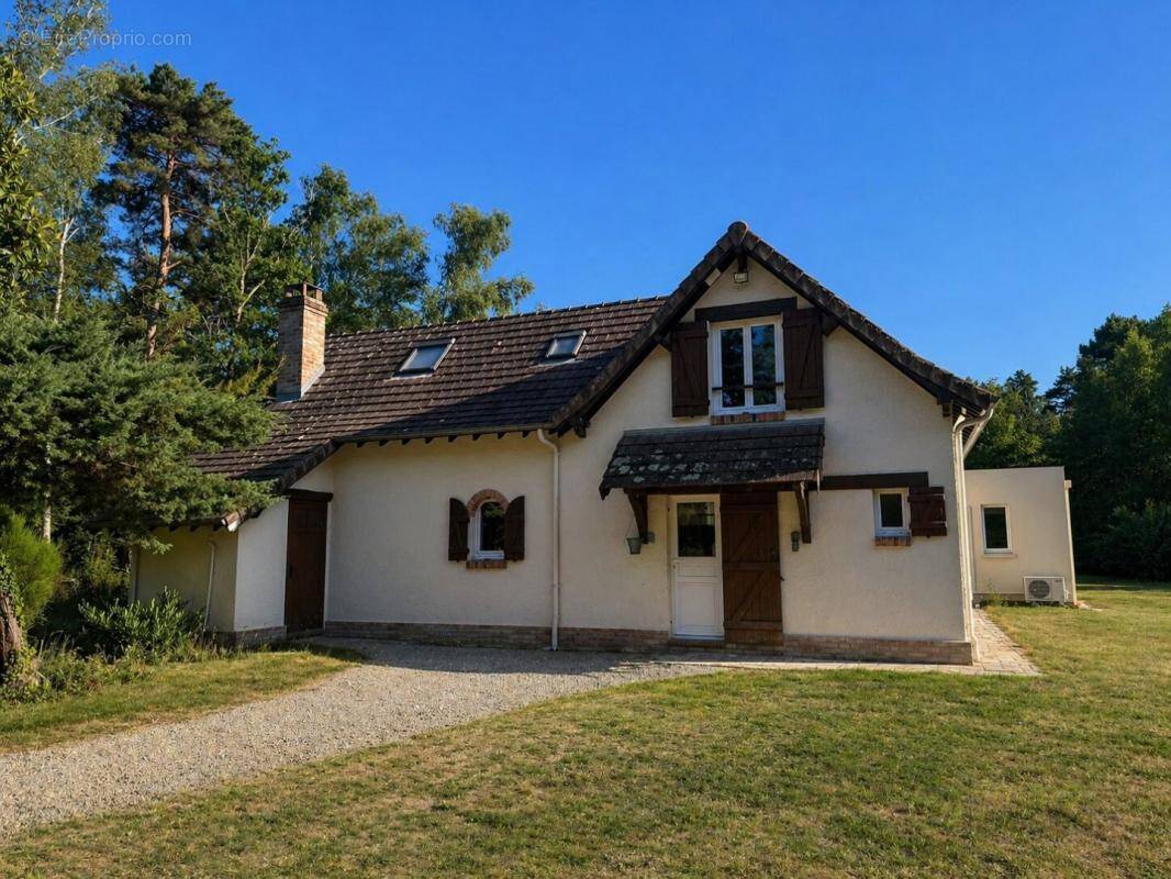 Maison à LIGNY-LE-RIBAULT