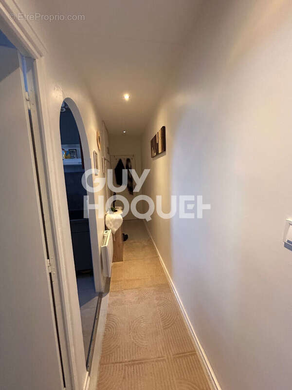 Appartement à LES PAVILLONS-SOUS-BOIS