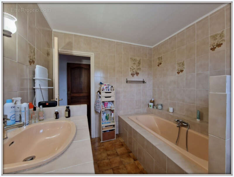 Maison à CUXAC-D&#039;AUDE