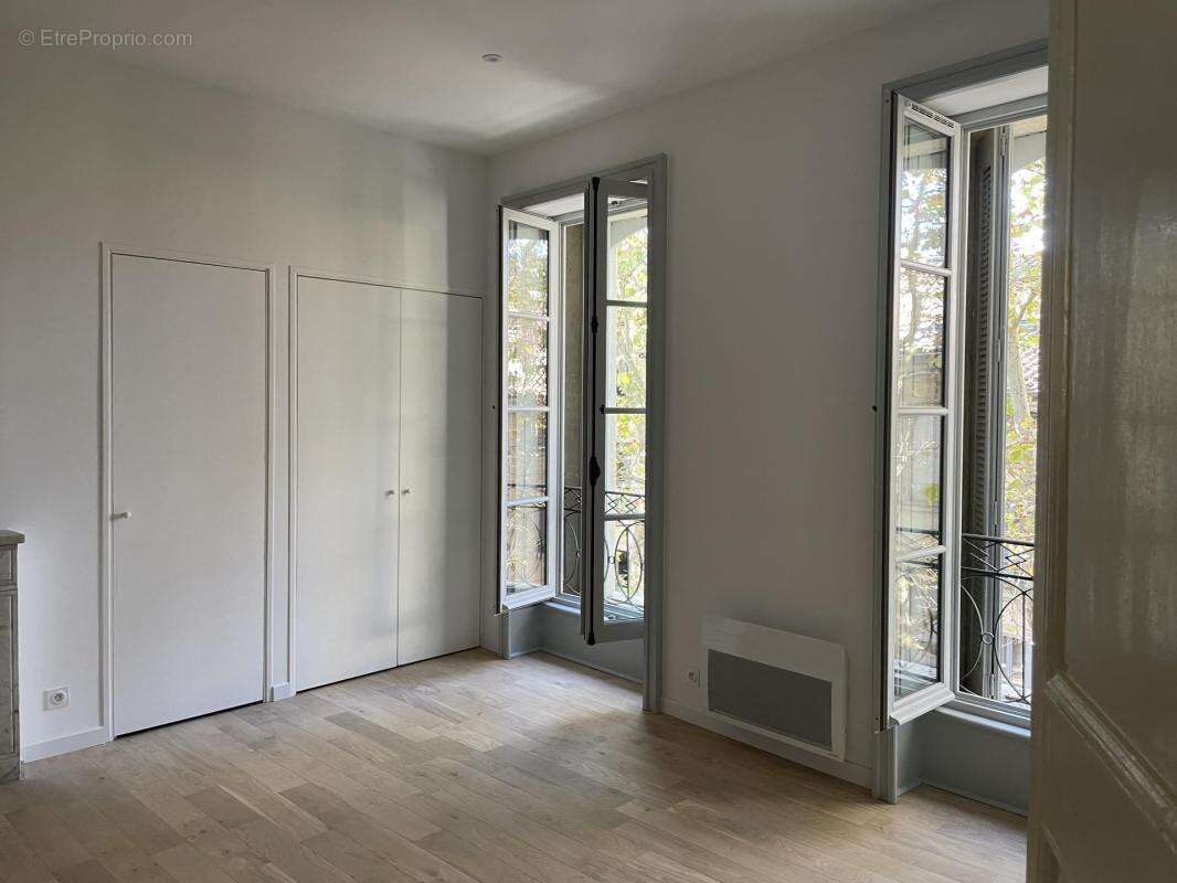 Appartement à UZES