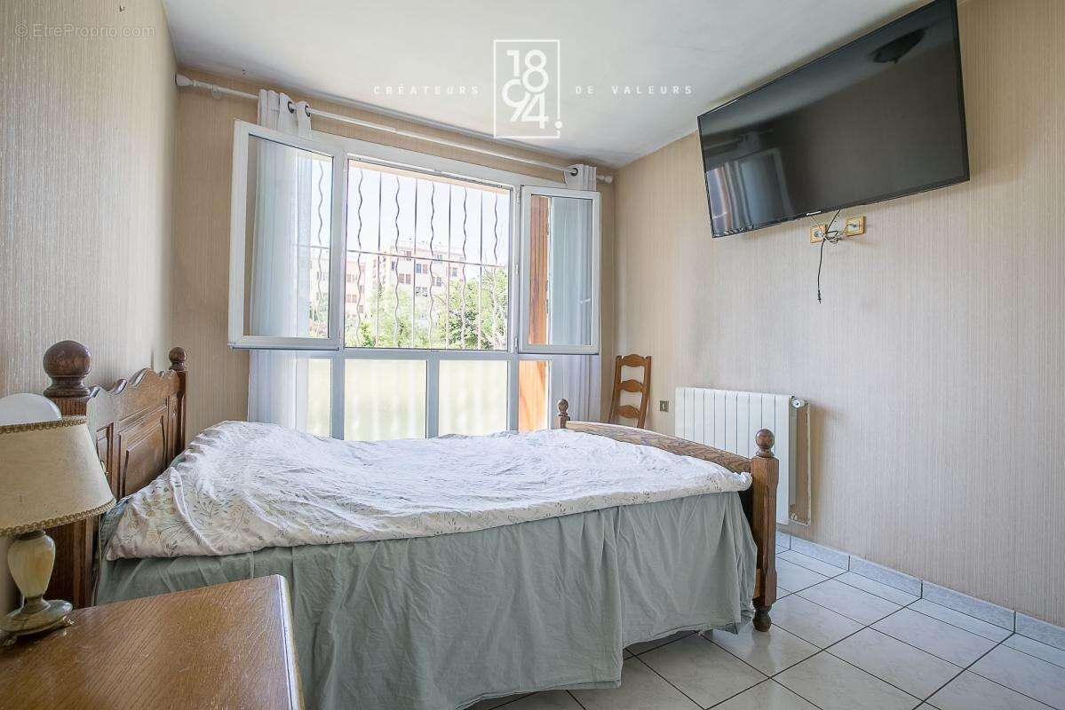 Appartement à MARSEILLE-14E
