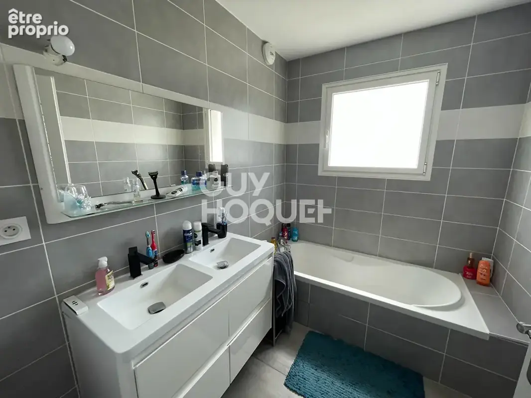 Maison contemporaine 5 pièces à vendre à Saint Laurent de Mure - Réf 4724 - photo 9