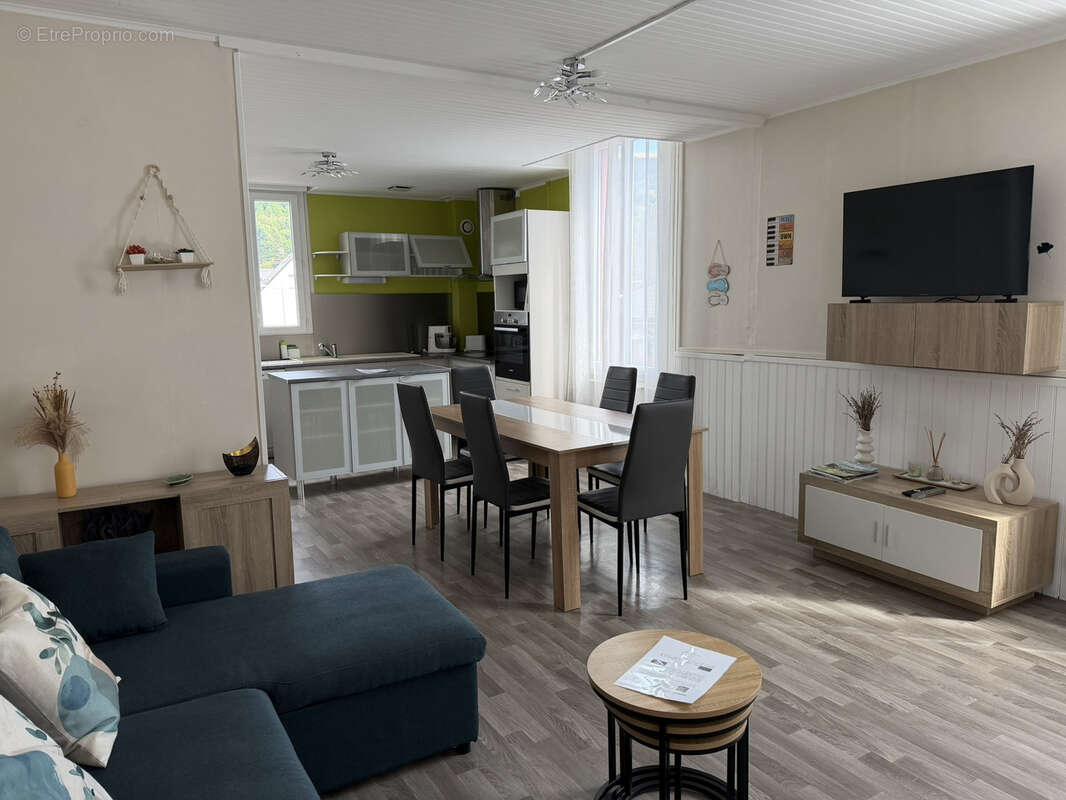 Maison 3 chambres avec cour et garages - photo 16