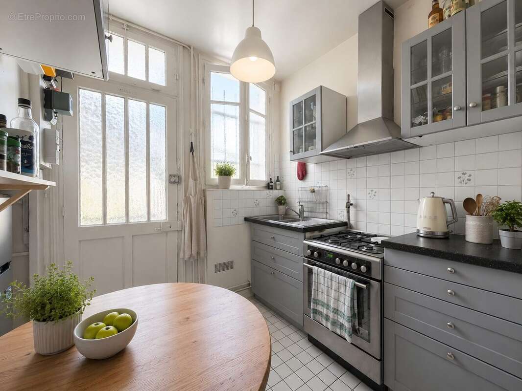 Appartement à PARIS-7E