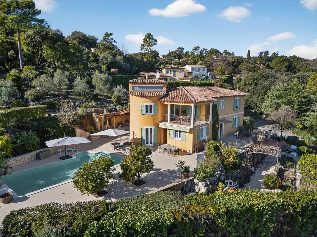 Maison à MONTAUROUX