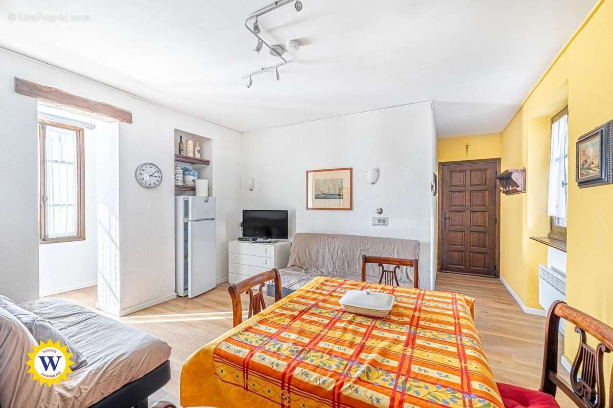 Appartement à SAINT-LAURENT-DU-VAR