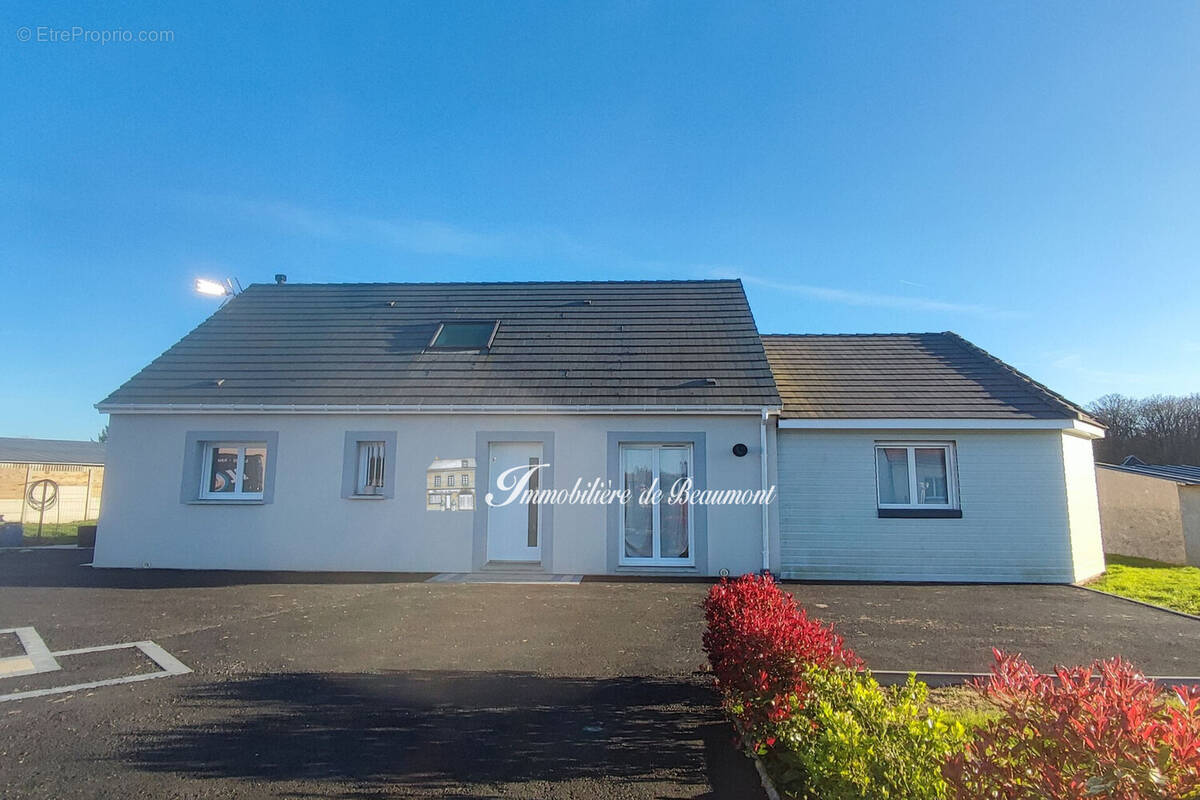 Maison à BEAUMESNIL