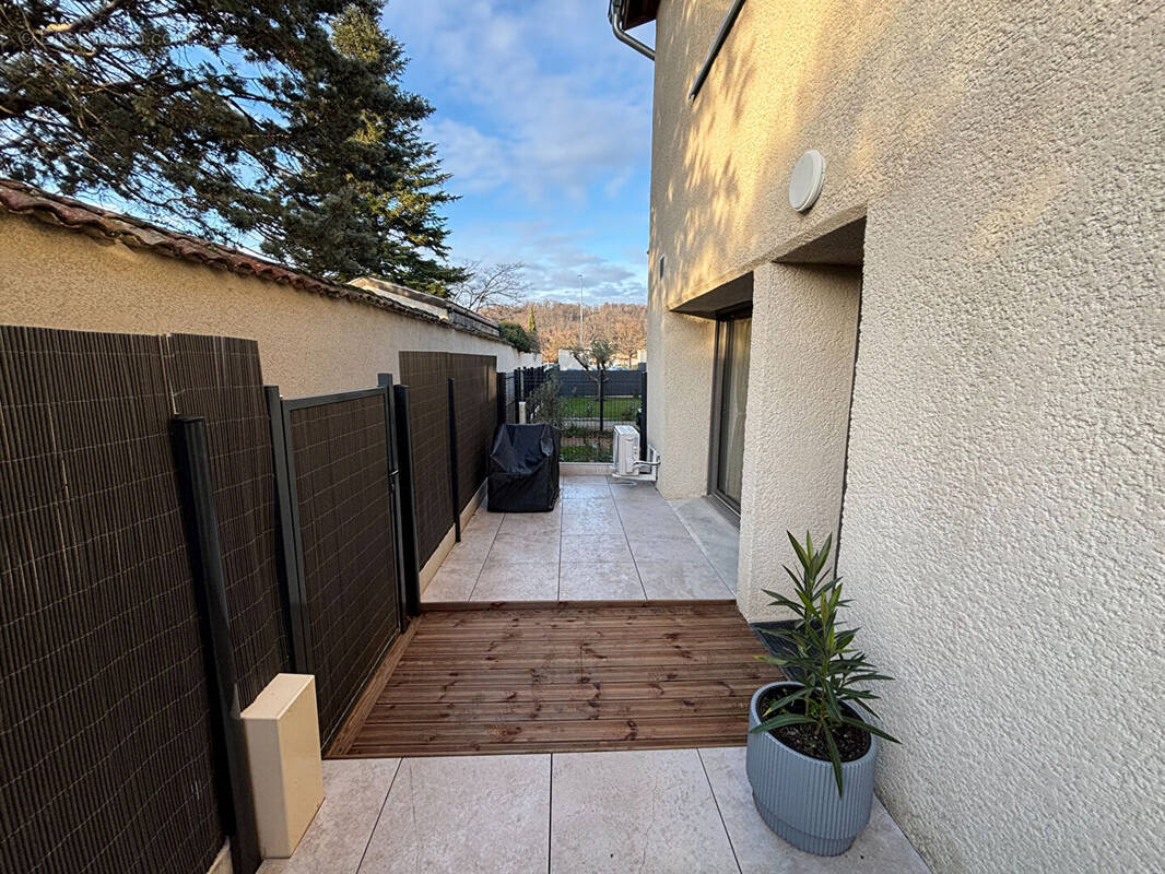 Appartement à LA BOISSE